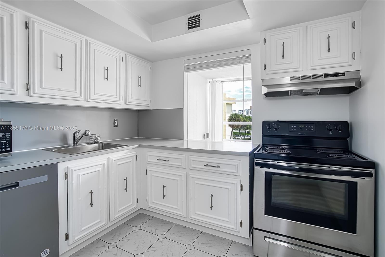 Photo of 601 Three Islands Blvd #416, Hallandale Beach, Florida, 33009 -