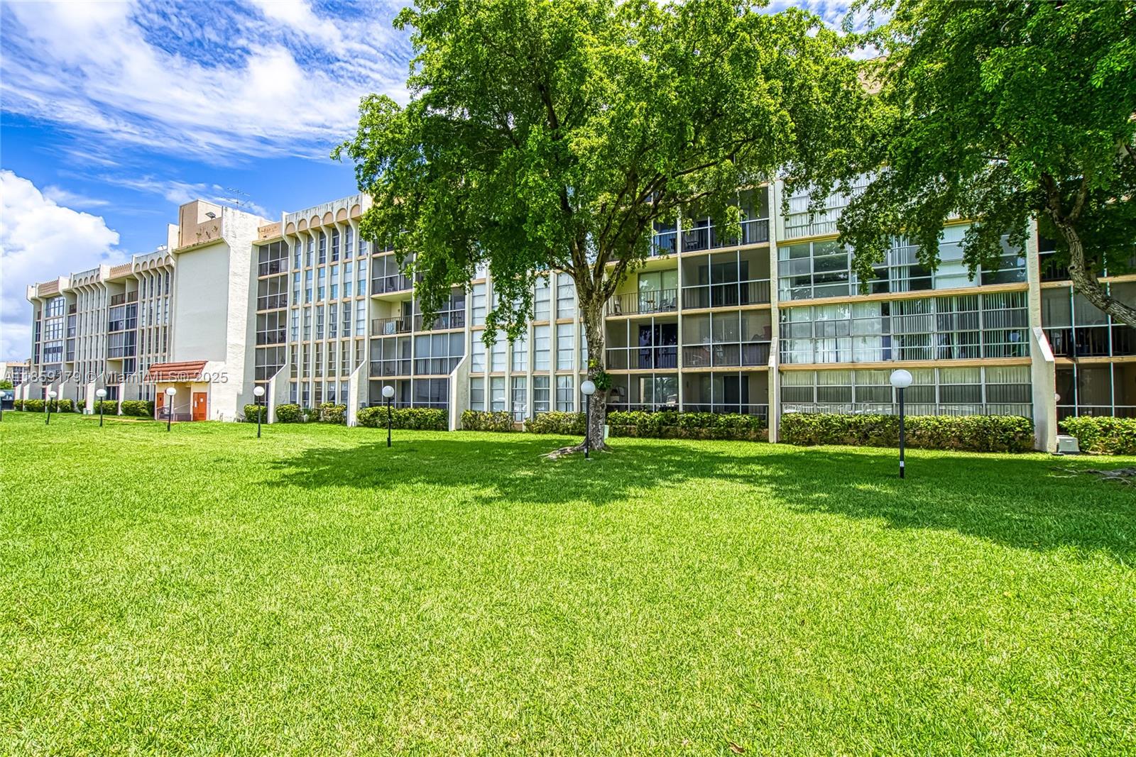 Photo of 601 Three Islands Blvd  #416, Hallandale Beach, Florida, 33009 - 