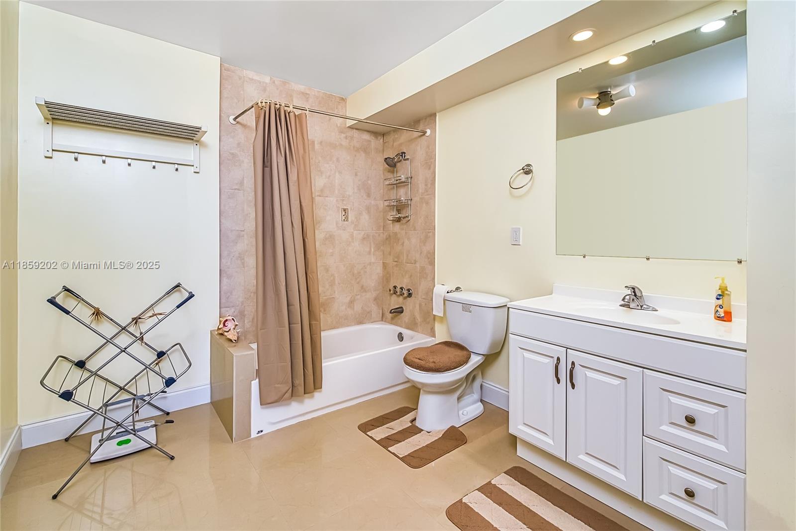Photo of 19380 Collins Ave  #1026, Sunny Isles Beach, Florida, 33160 - 