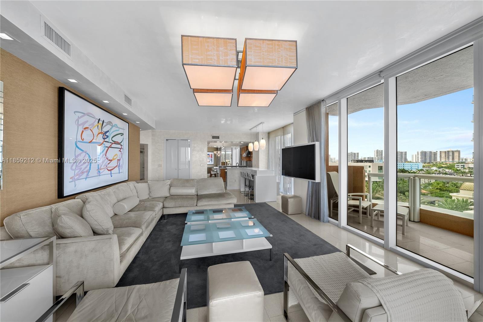 801 4 / 4 2736 sq. ft. $ 2025-08-14 0 foto