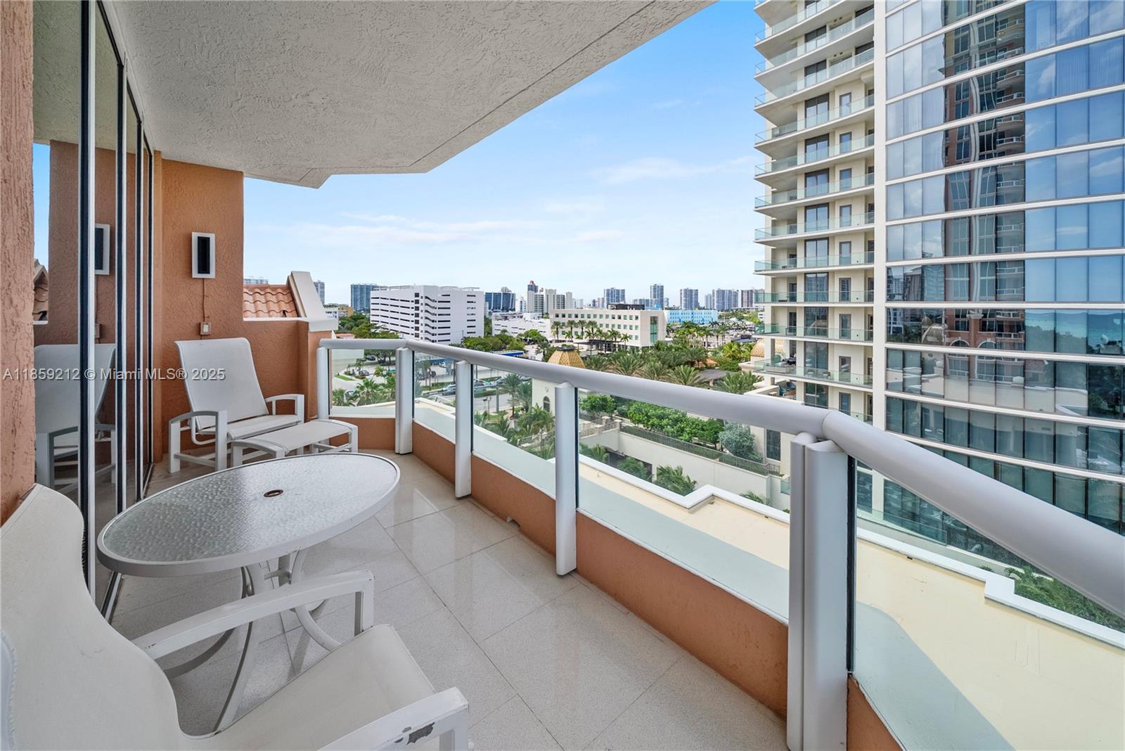801 4 / 4 2736 sq. ft. $ 2025-08-14 0 foto