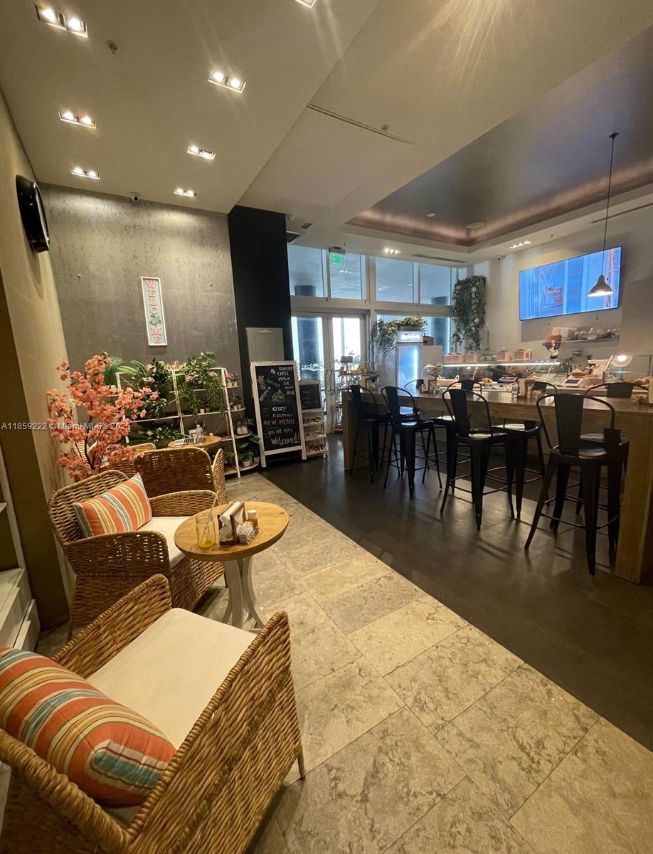 See details / sq. ft. $ 2025-08-14 0 Photo