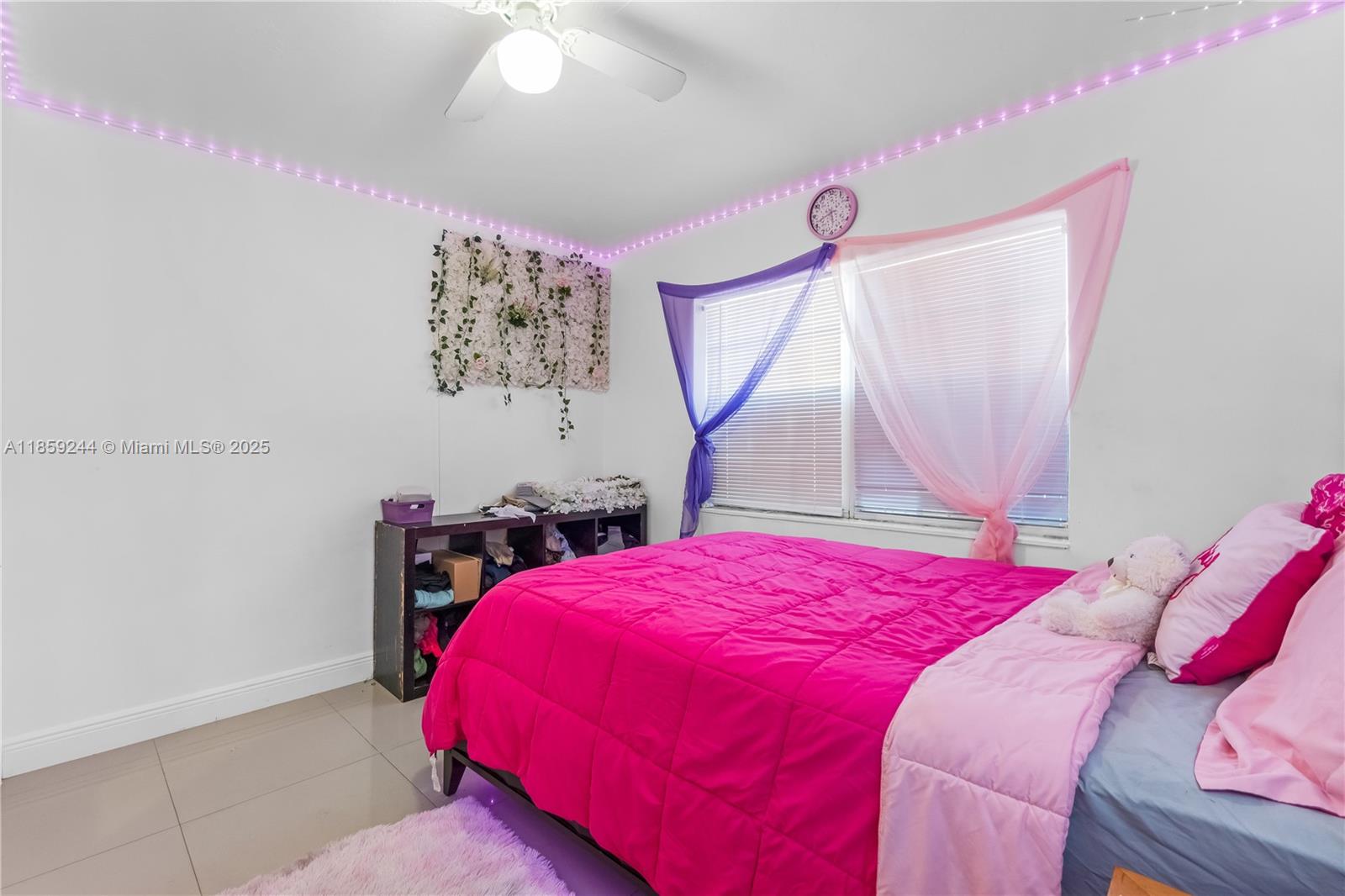   /  2136 sq. ft. $ 2025-08-15 0 Photo