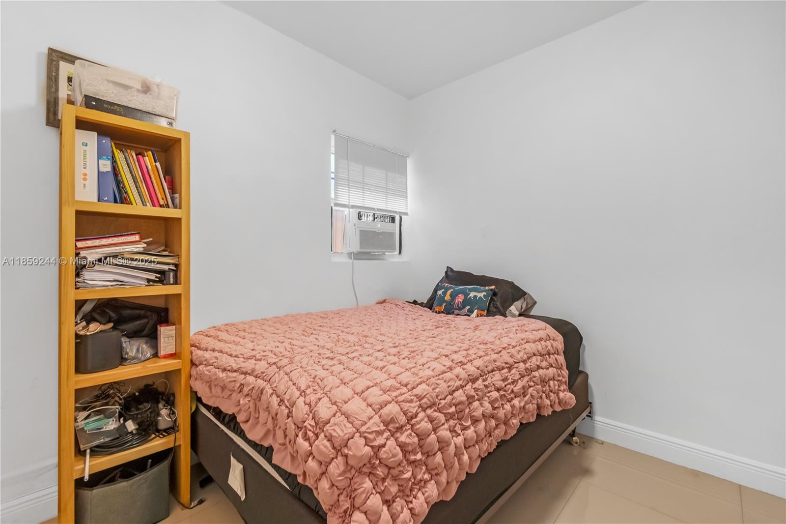   /  2136 sq. ft. $ 2025-08-15 0 Photo