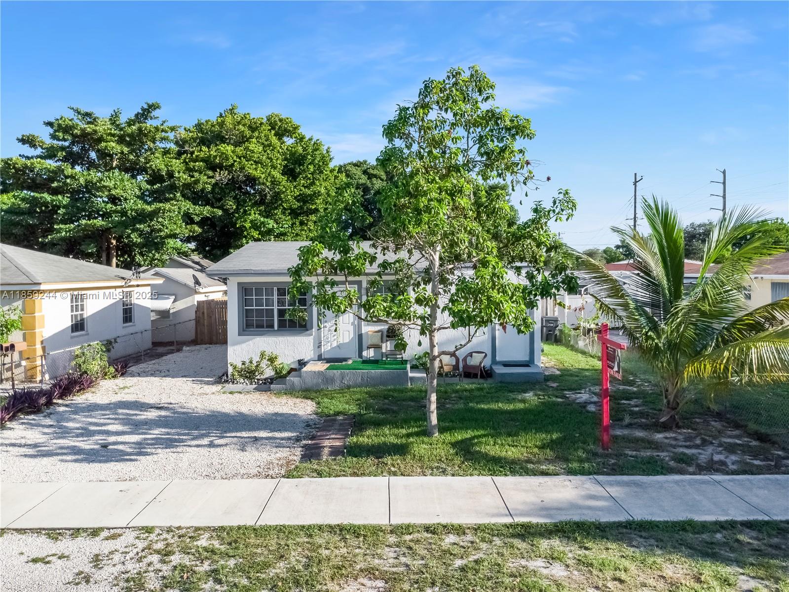   /  2136 sq. ft. $ 2025-08-15 0 Photo