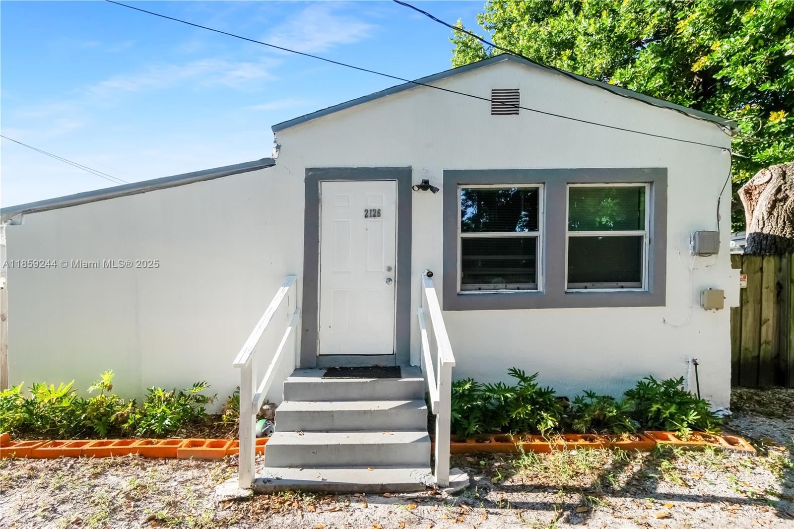   /  2136 sq. ft. $ 2025-08-15 0 Photo