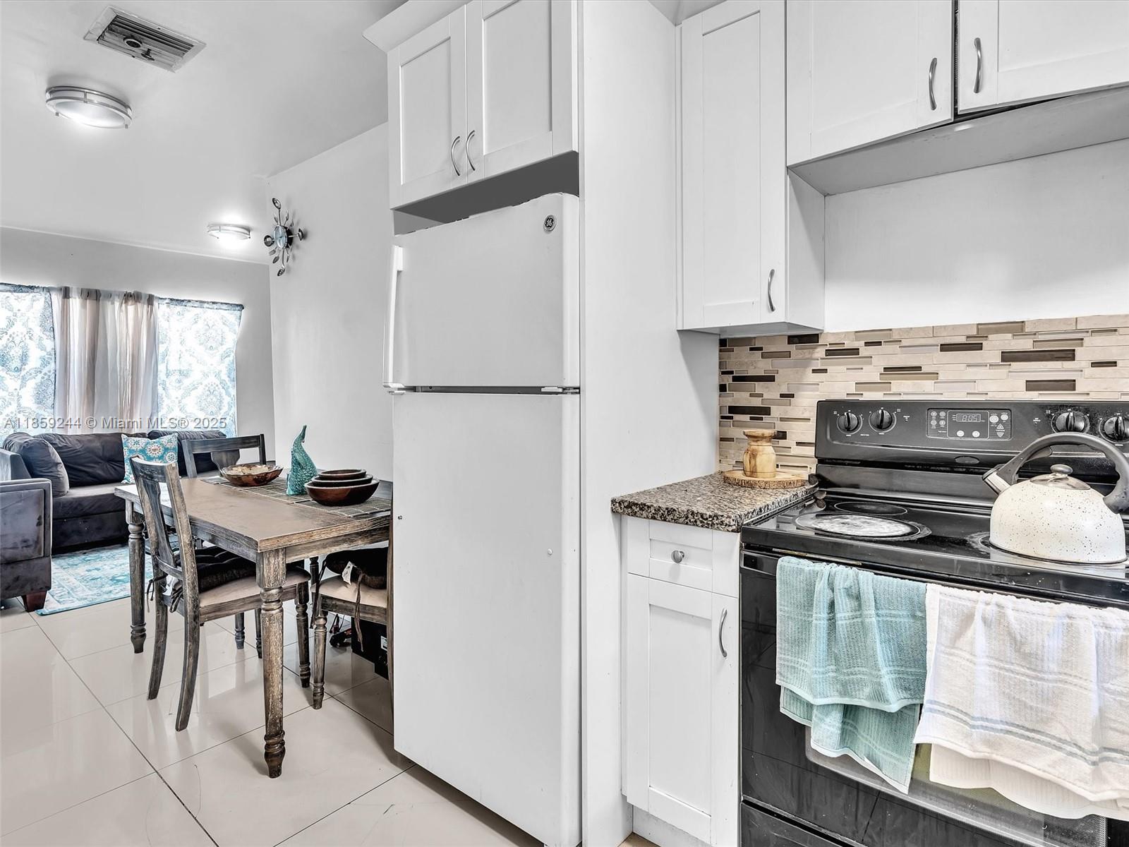   /  2136 sq. ft. $ 2025-08-15 0 Photo