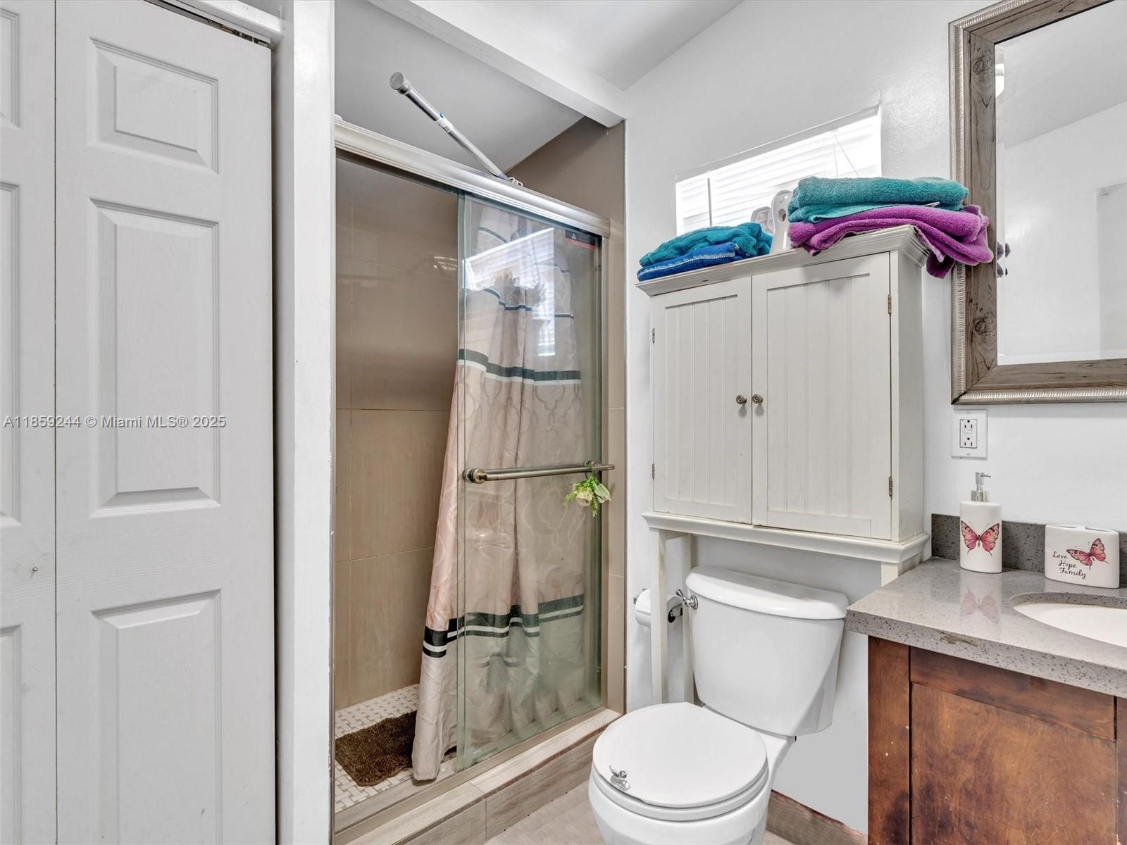   /  2136 sq. ft. $ 2025-08-15 0 Photo