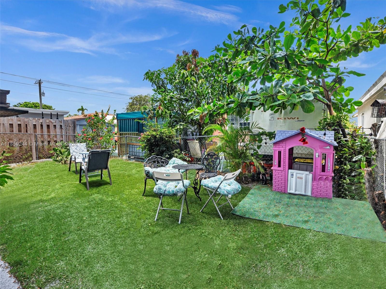  /  2136 sq. ft. $ 2025-08-15 0 Photo