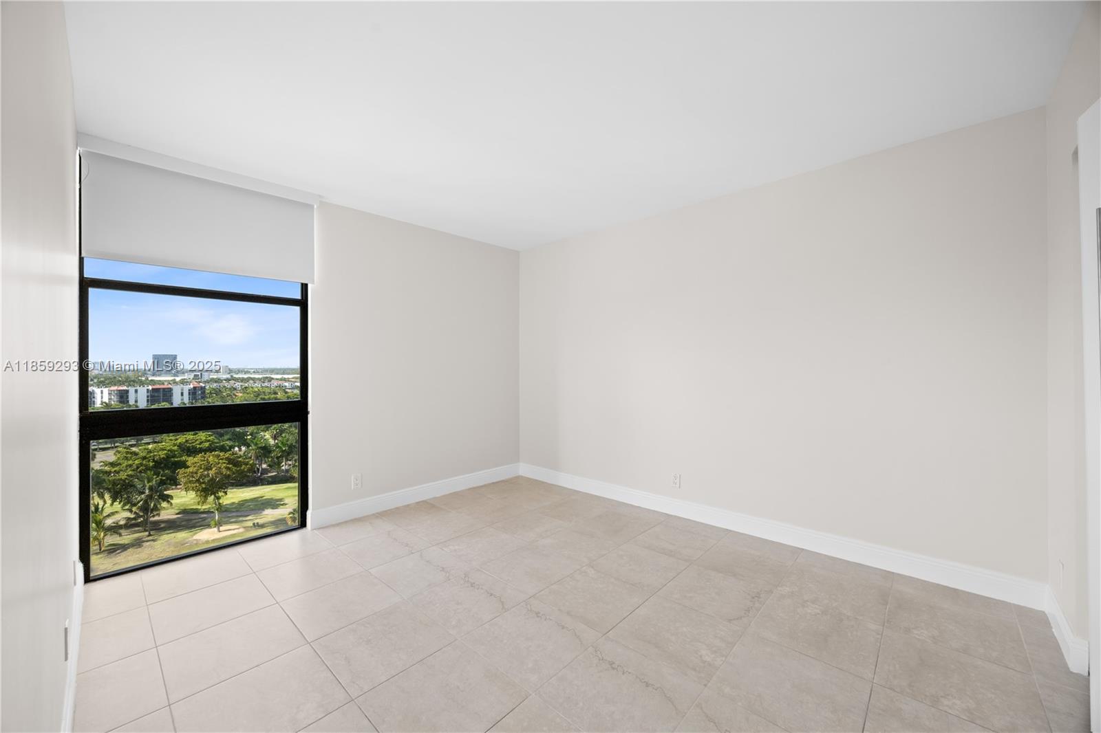 Photo of 20379 Country Club Dr  #1239, Aventura, Florida, 33180 - 