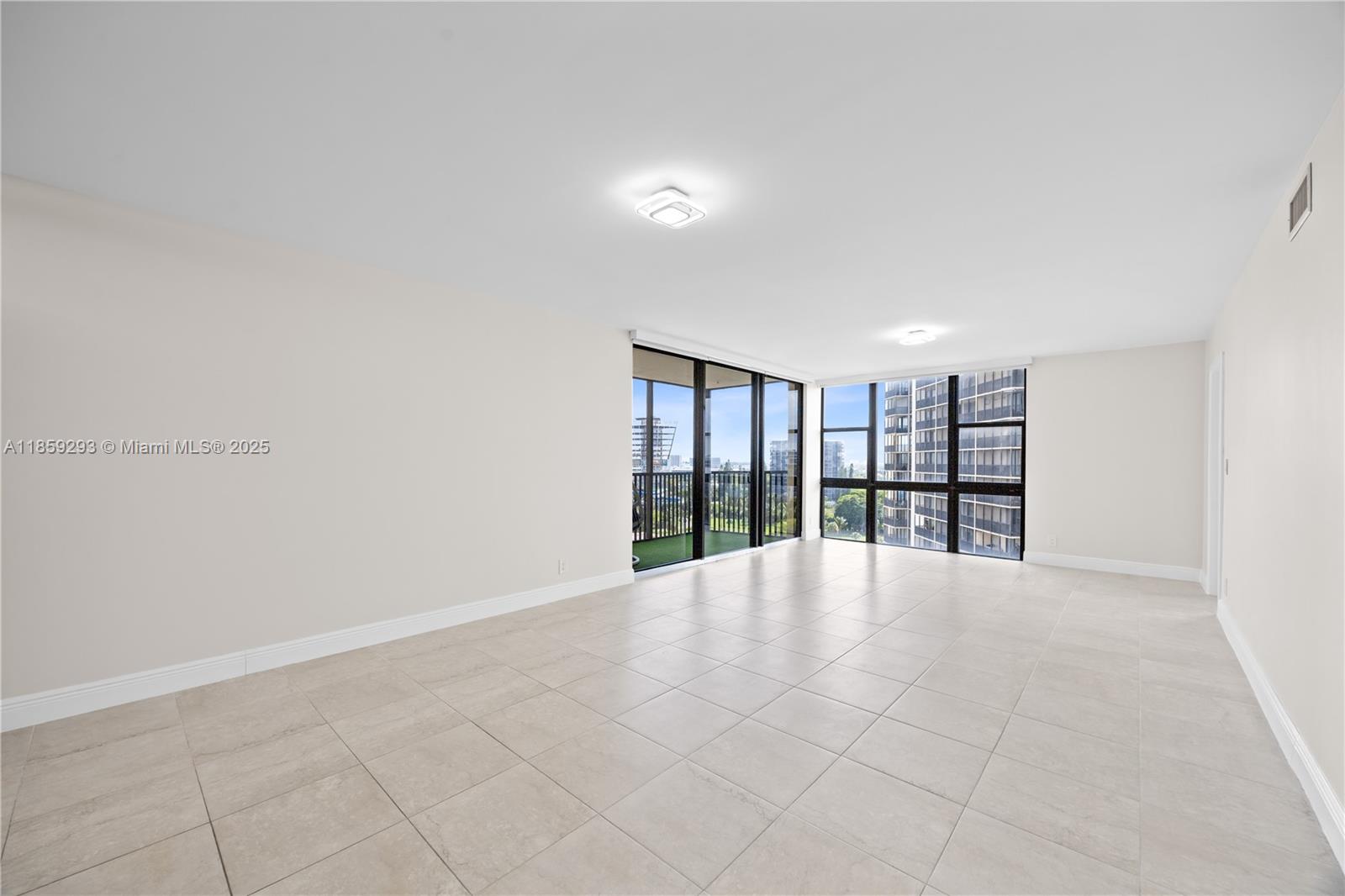 Photo of 20379 Country Club Dr  #1239, Aventura, Florida, 33180 - 