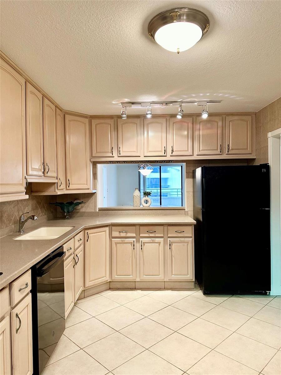 Photo of 2500 Parkview #814, Hallandale Beach, Florida, 33009 - Photo 15