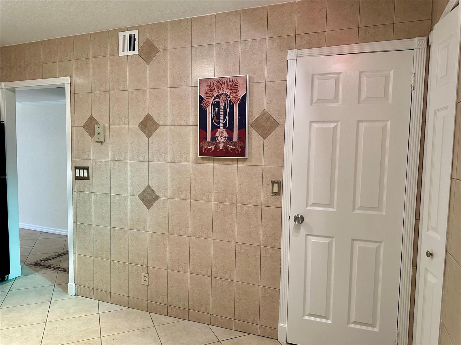 Photo of 2500 Parkview #814, Hallandale Beach, Florida, 33009 - Photo 24