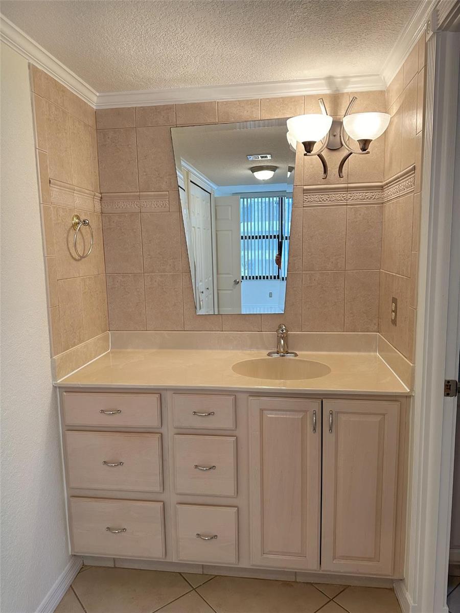 Photo of 2500 Parkview #814, Hallandale Beach, Florida, 33009 - Photo 31