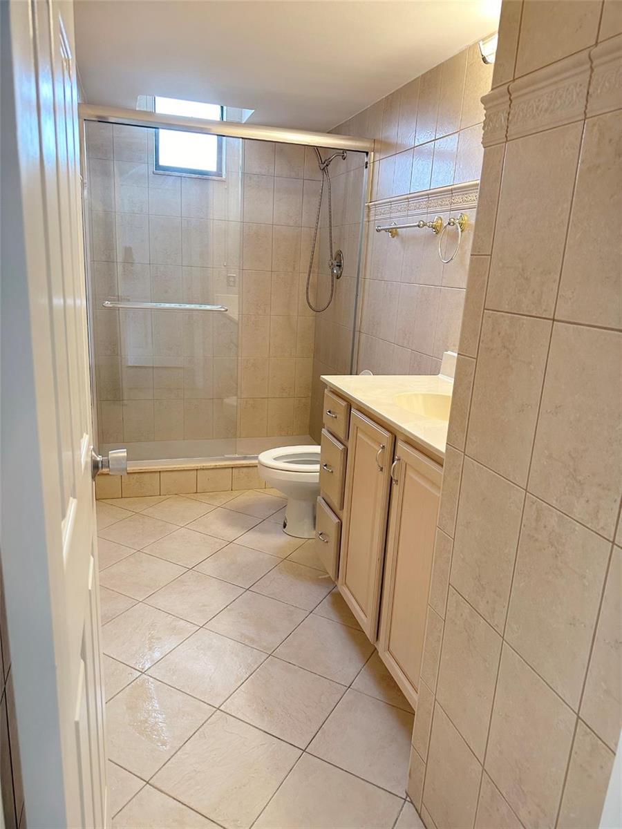 Photo of 2500 Parkview #814, Hallandale Beach, Florida, 33009 - Photo 32
