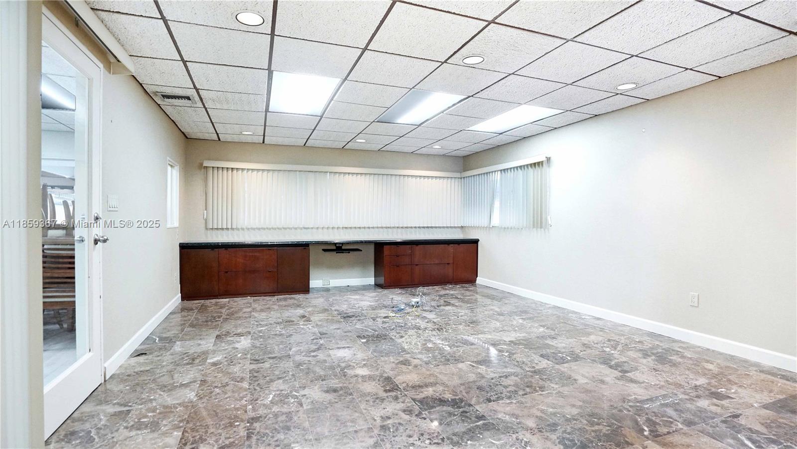 Ver detalles / sq. ft. $ 2025-08-15 0 foto