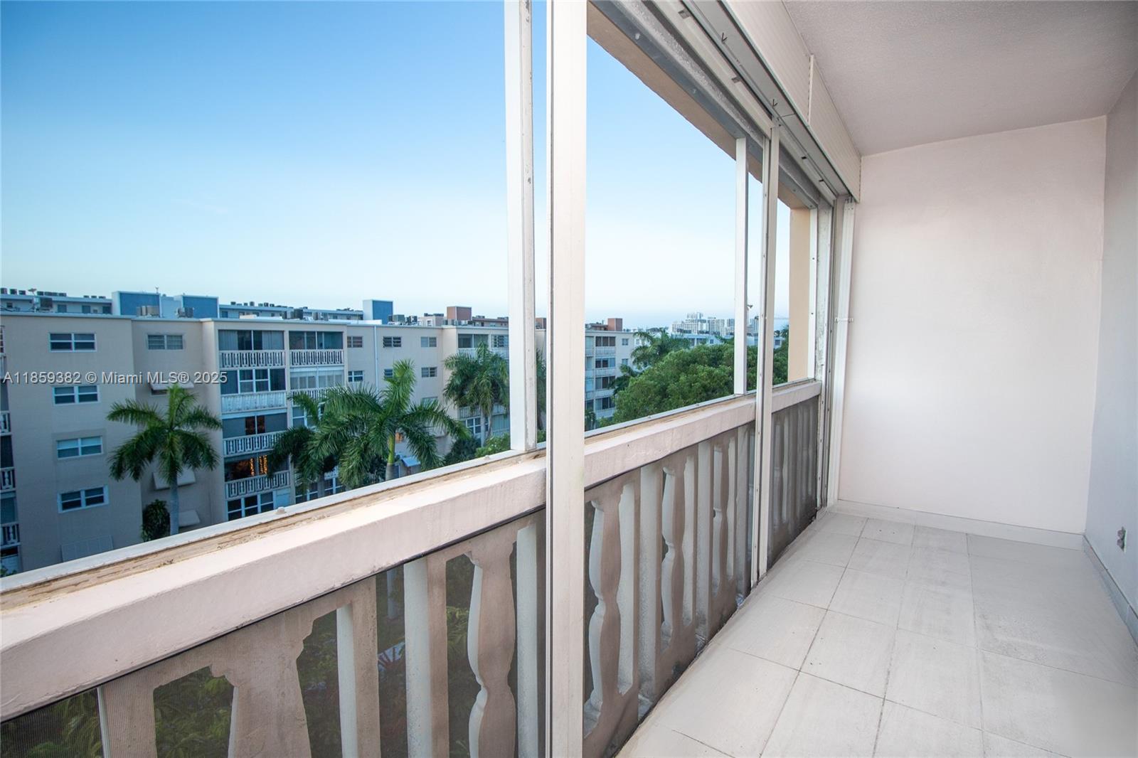 Photo of 218 12th Ave  #502, Hallandale Beach, Florida, 33009 - 
