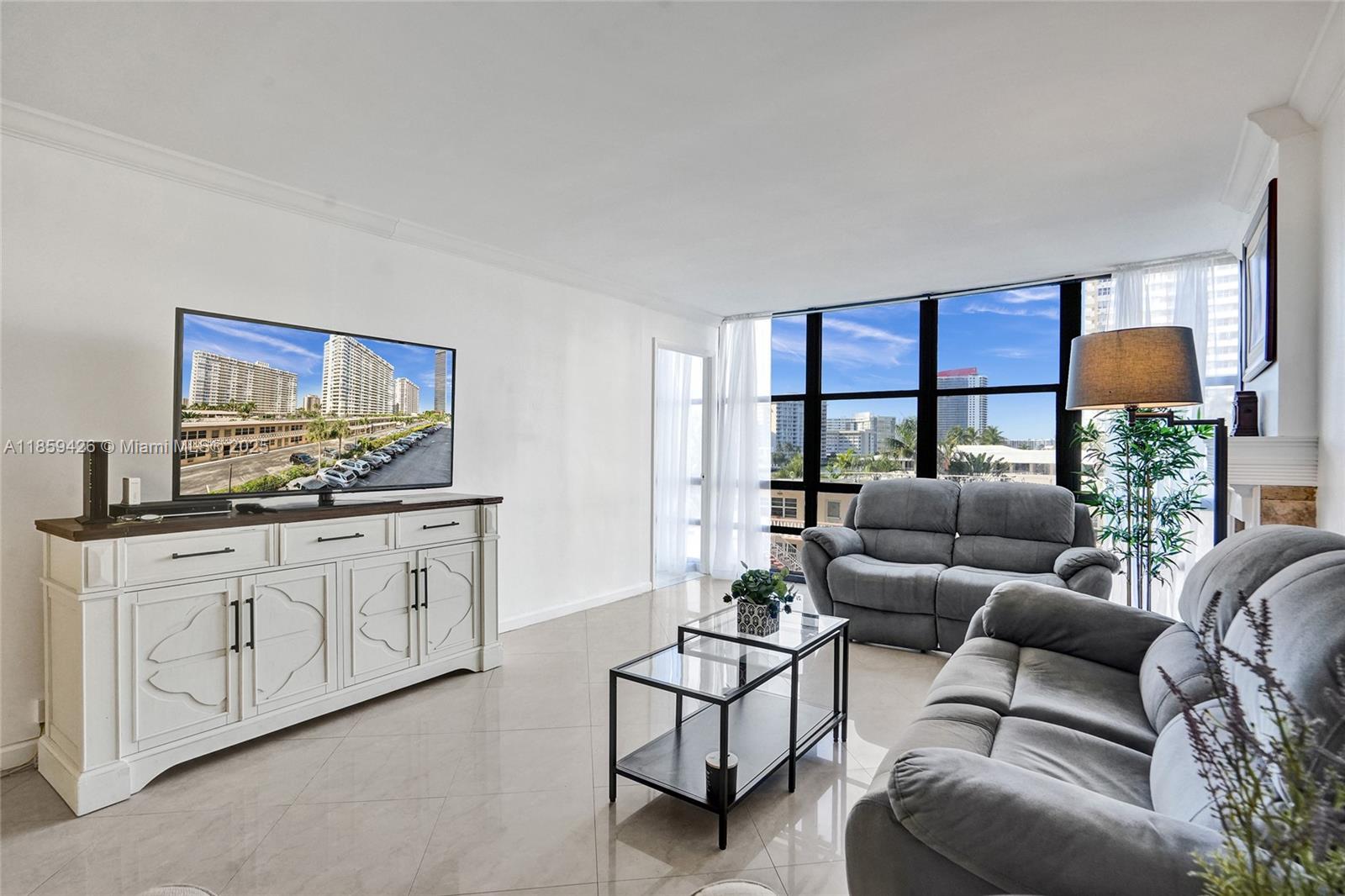 Photo of 2017 Ocean Dr #305, Hallandale Beach, Florida, 33009 -