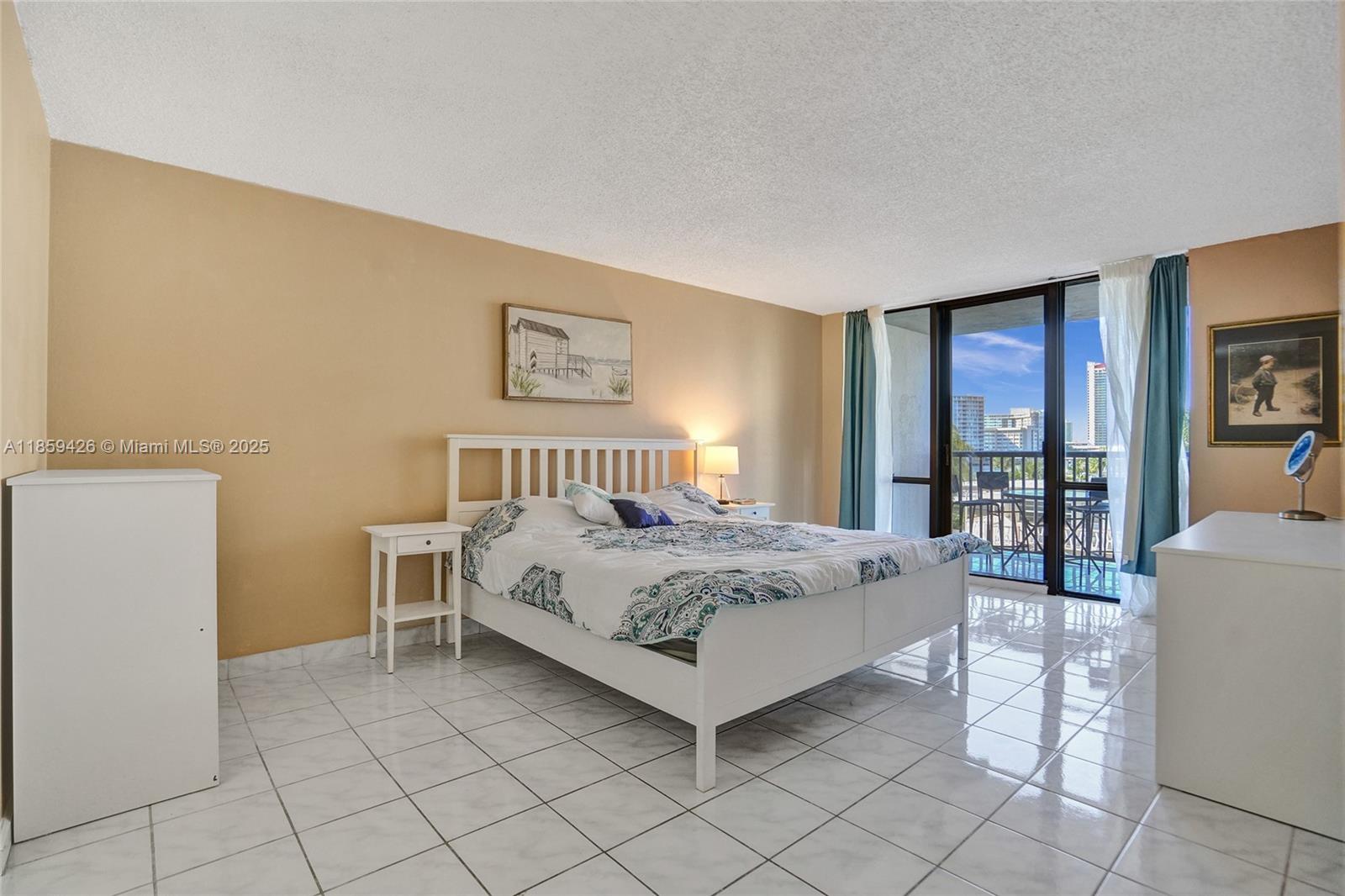 Photo of 2017 Ocean Dr #305, Hallandale Beach, Florida, 33009 -
