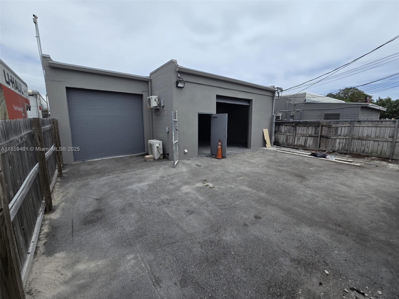 See details / sq. ft. $ 2025-08-15 0 Photo