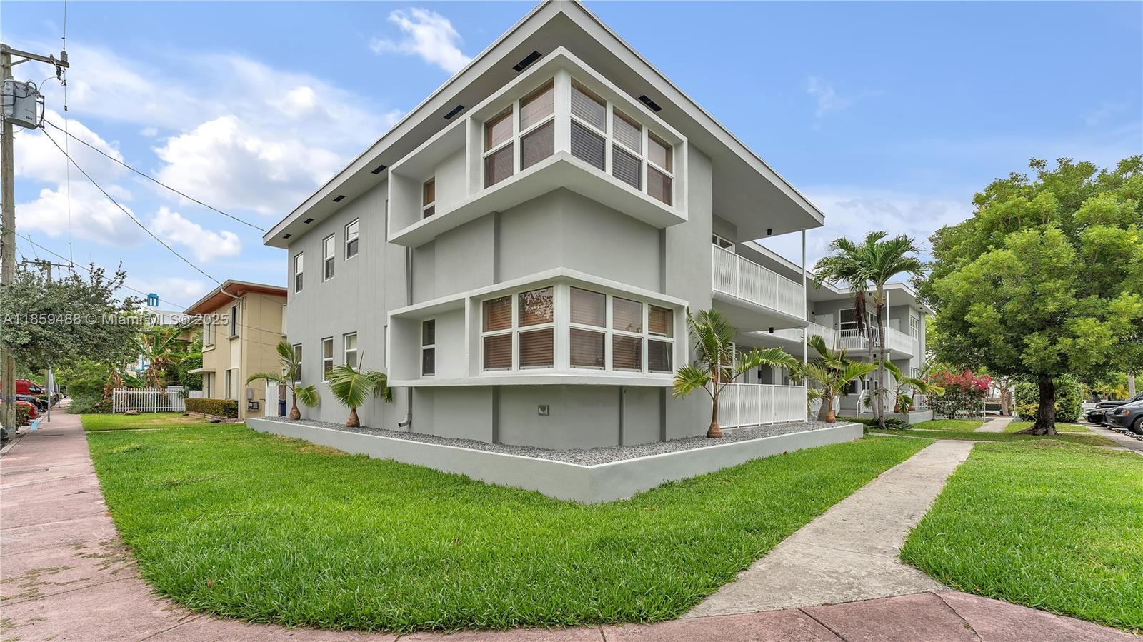   /  9234 sq. ft. $ 2025-08-15 0 Photo