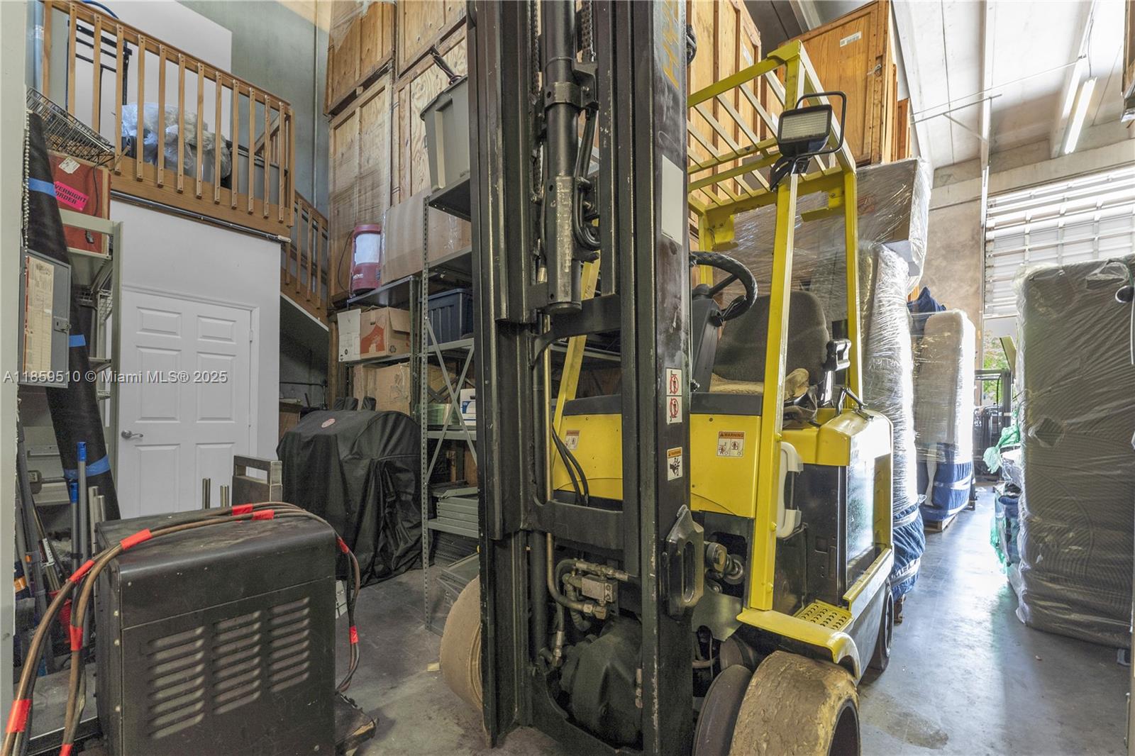 B-4  /   sq. ft. $ 2025-08-15 0 Photo