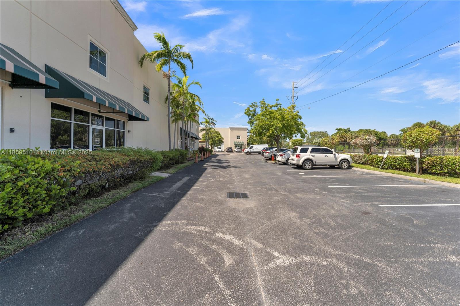 B-4  /   sq. ft. $ 2025-08-15 0 Photo