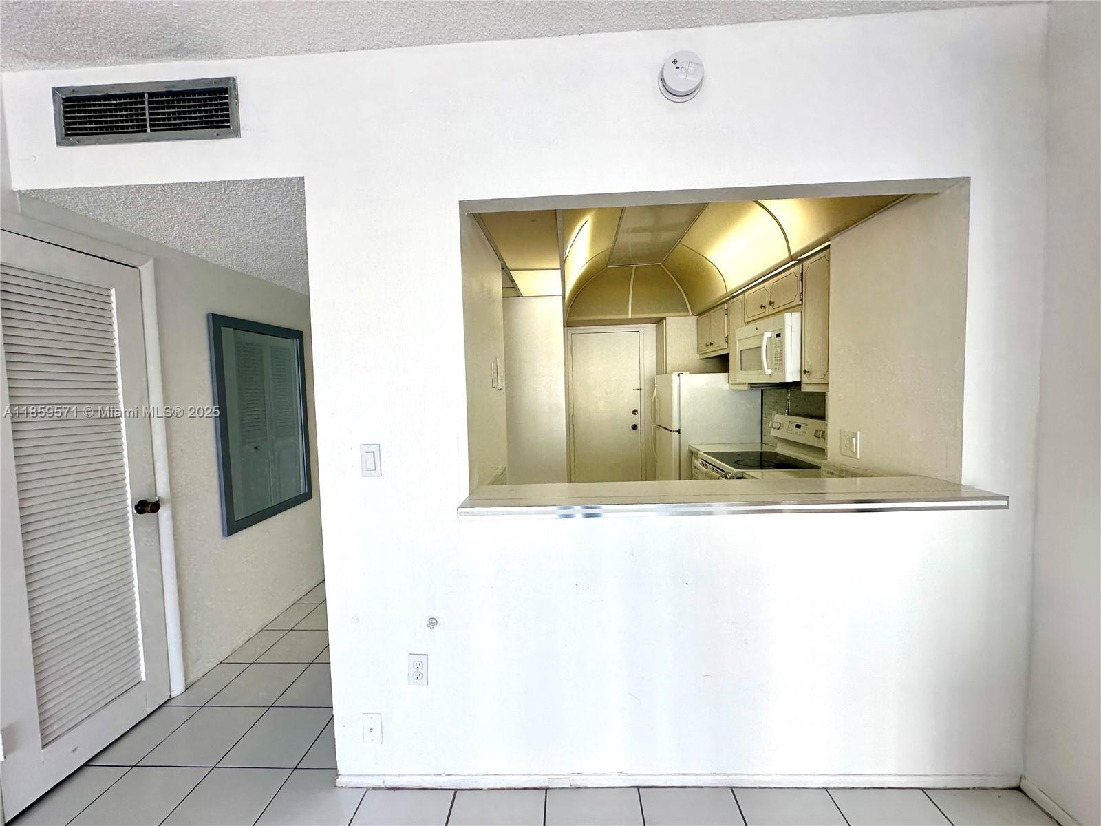 10H 0 / 1 545 sq. ft. $ 2025-08-15 0 Photo