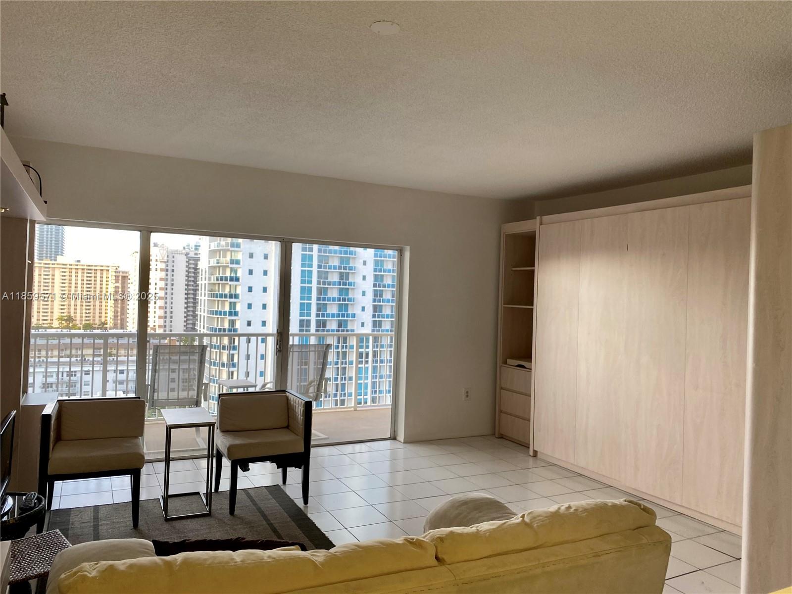 10H 0 / 1 545 sq. ft. $ 2025-08-15 0 Photo