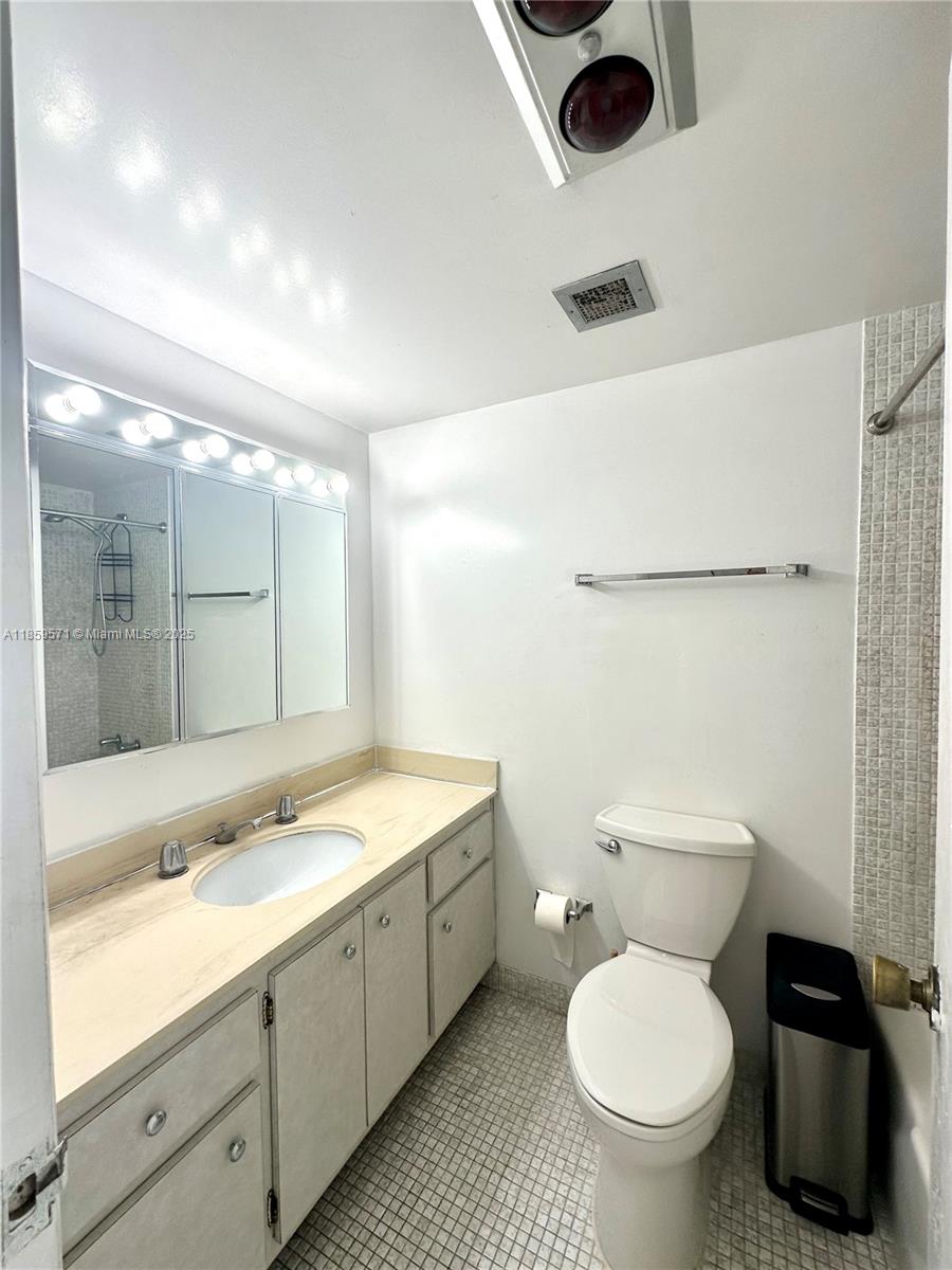 10H 0 / 1 545 sq. ft. $ 2025-08-15 0 Photo