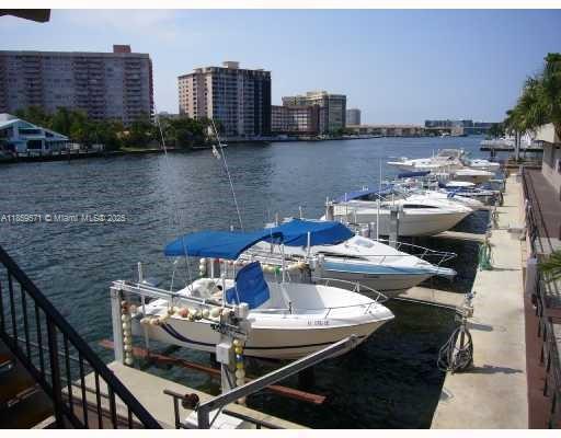 10H 0 / 1 545 sq. ft. $ 2025-08-15 0 Photo