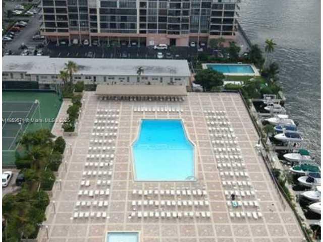 10H 0 / 1 545 sq. ft. $ 2025-08-15 0 Photo