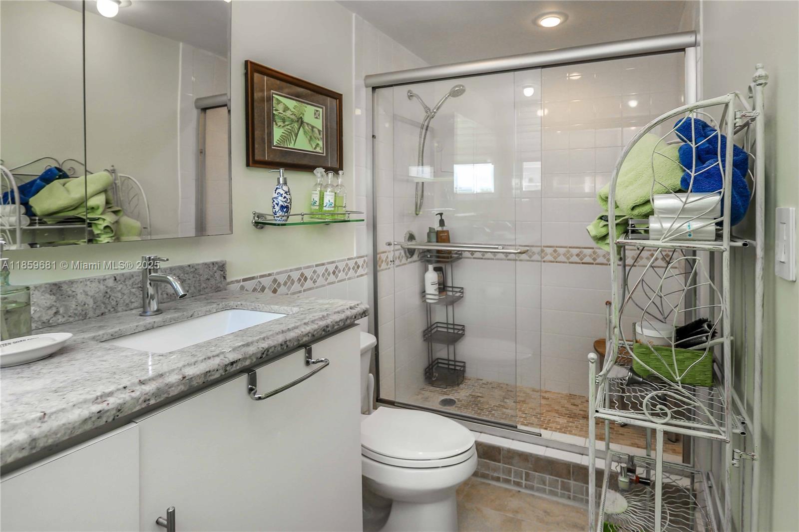 Photo of 3001 Ocean Dr  #411, Hollywood, Florida, 33019 - 