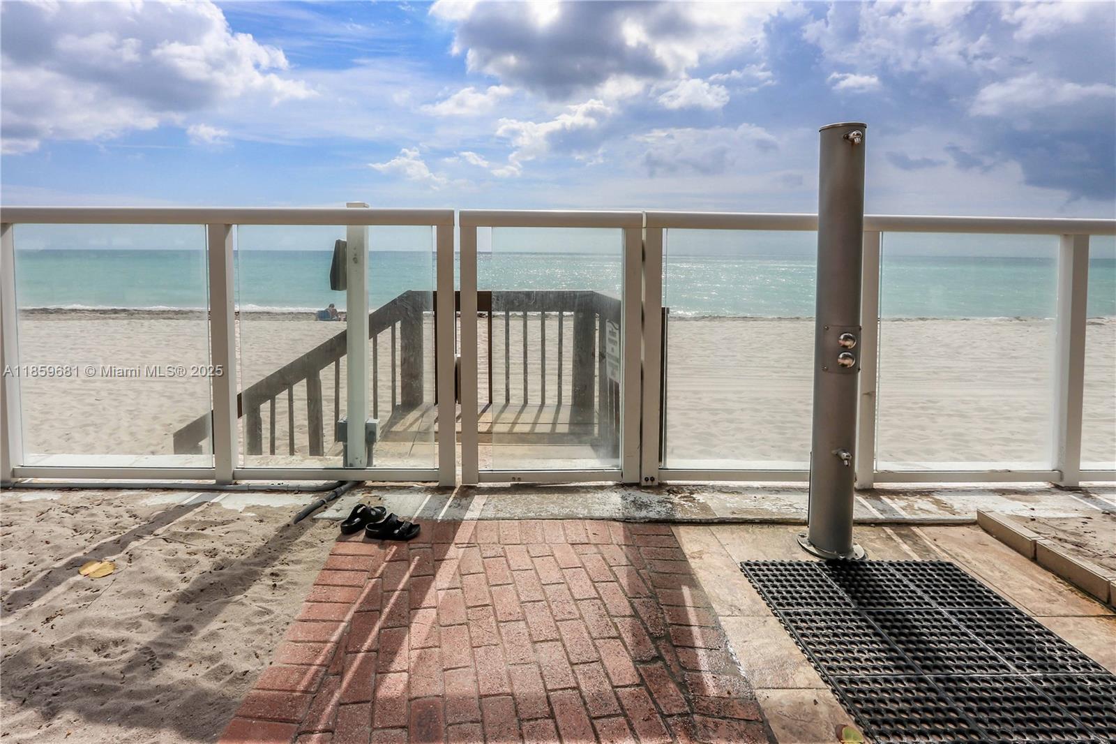 Photo of 3001 Ocean Dr  #411, Hollywood, Florida, 33019 - 