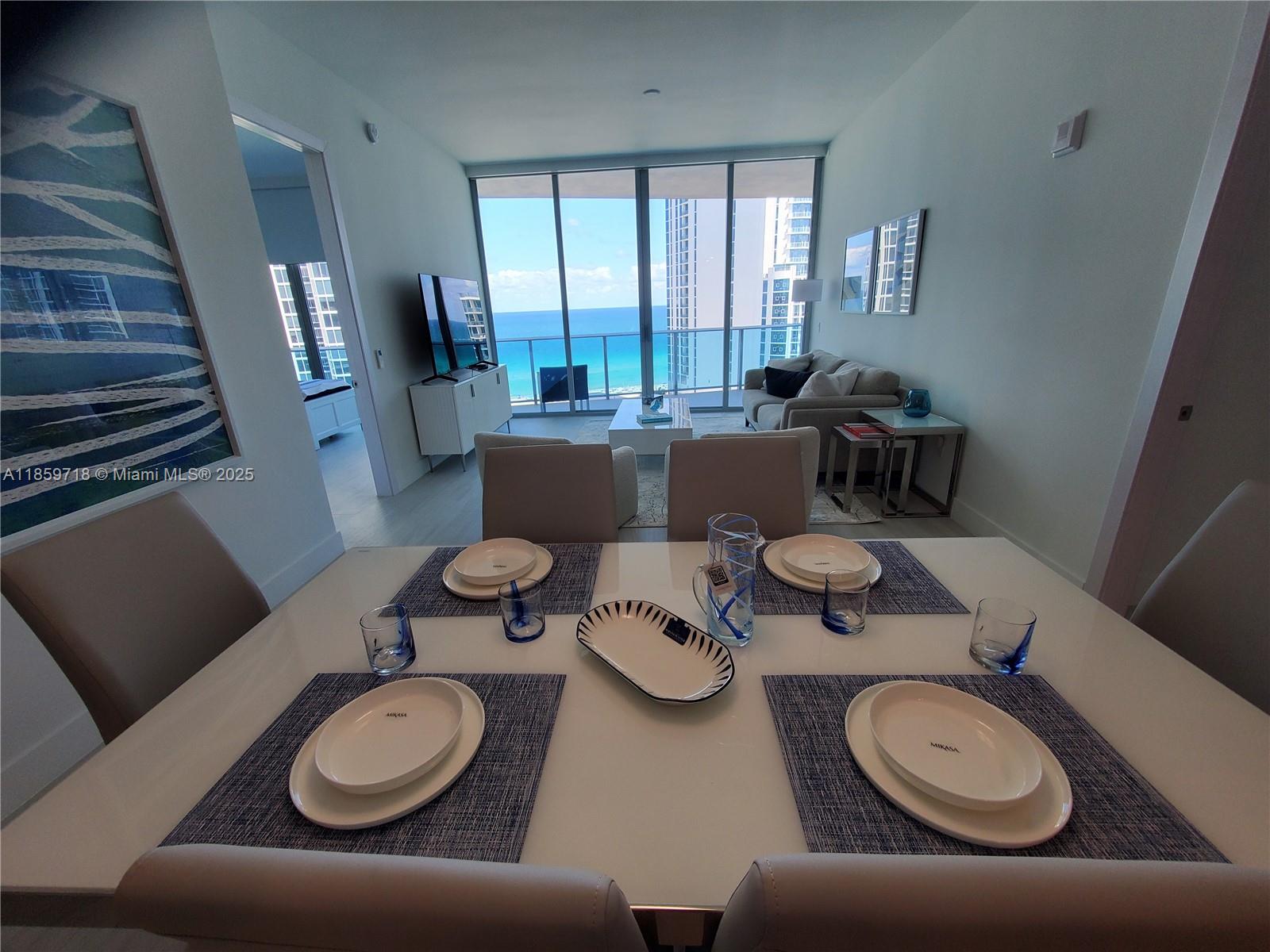 1403 2 / 3  sq. ft. $ 2025-08-15 0 foto