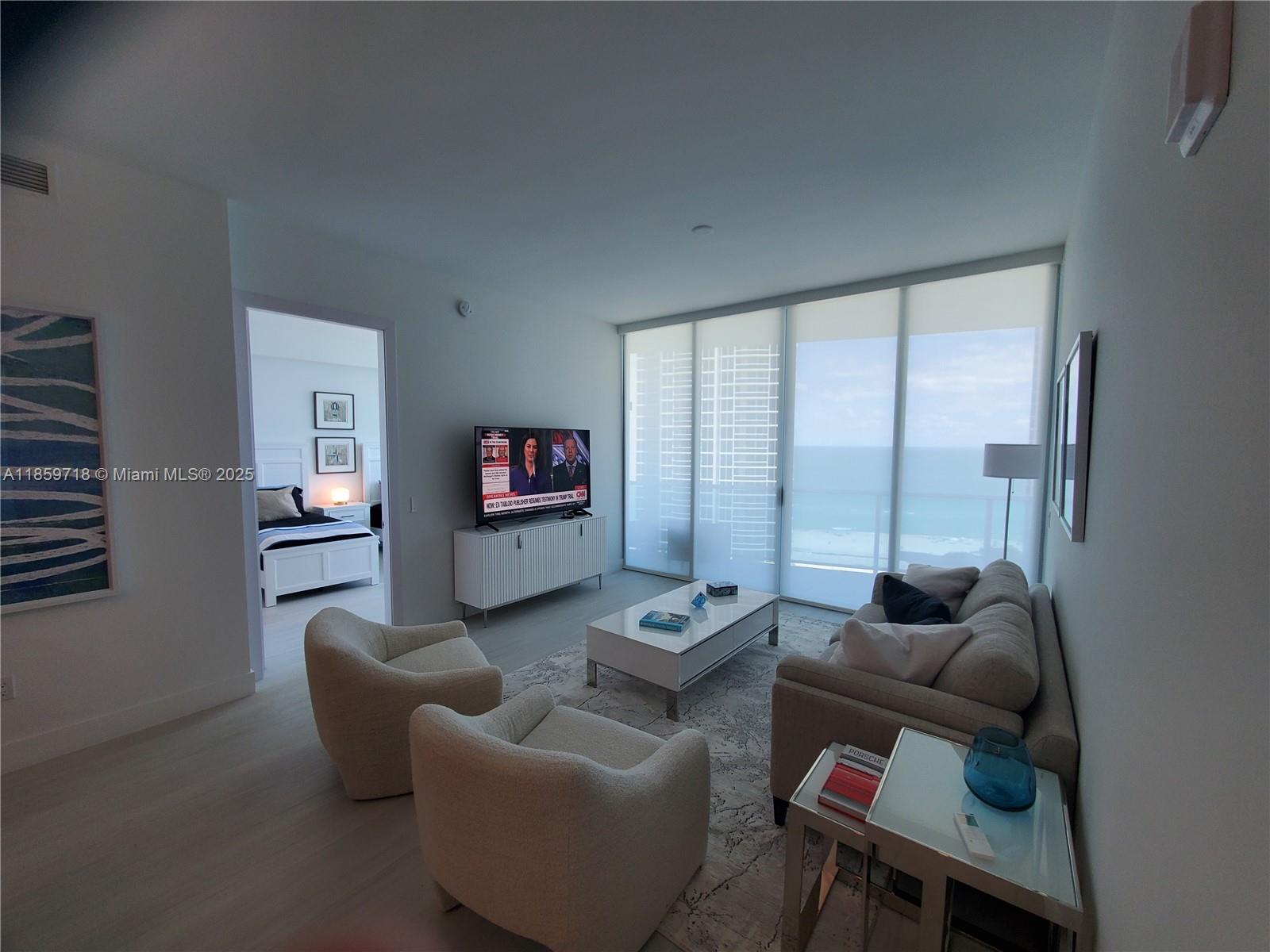 1403 2 / 3  sq. ft. $ 2025-08-15 0 foto