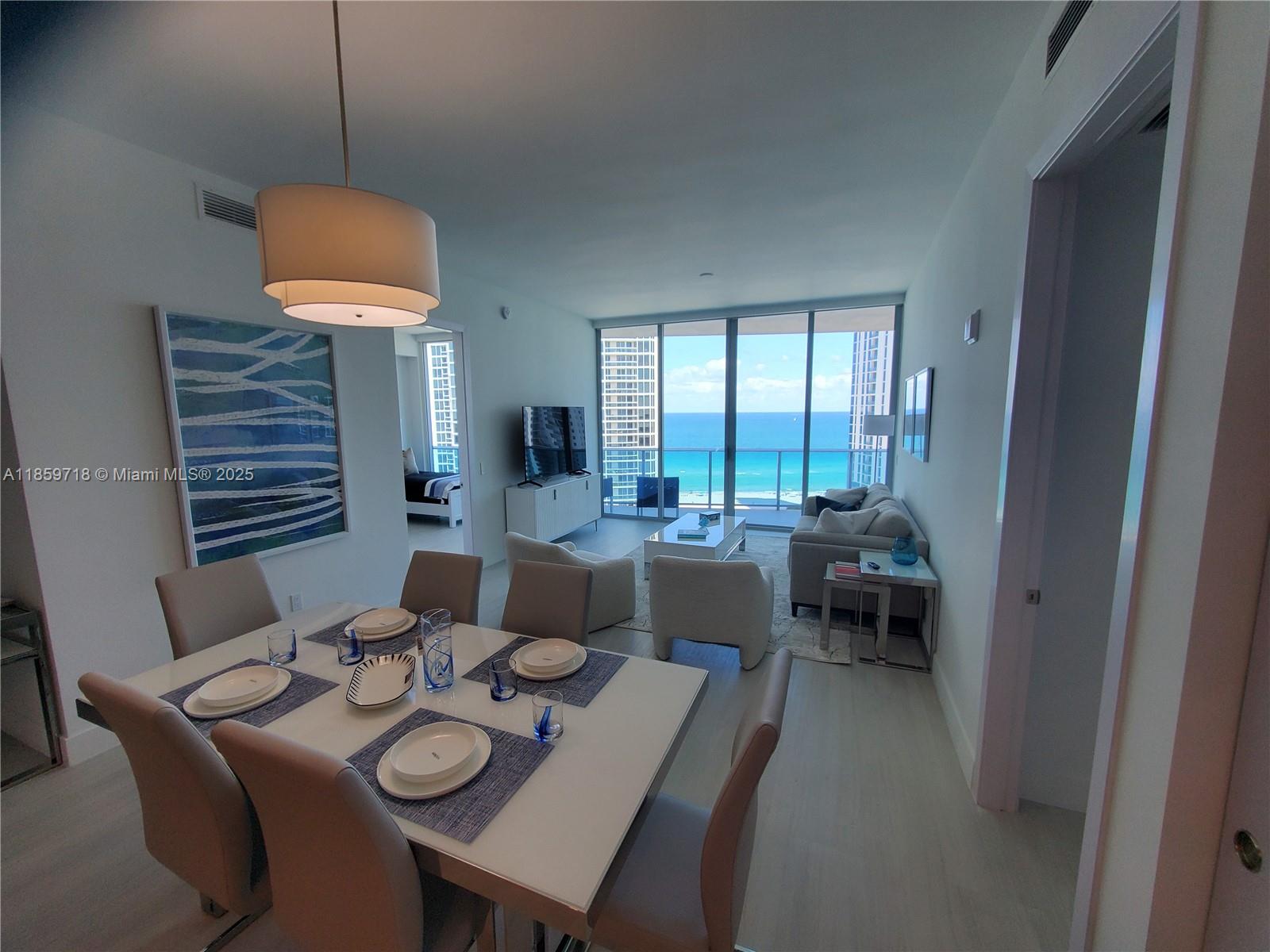 1403 2 / 3  sq. ft. $ 2025-08-15 0 foto