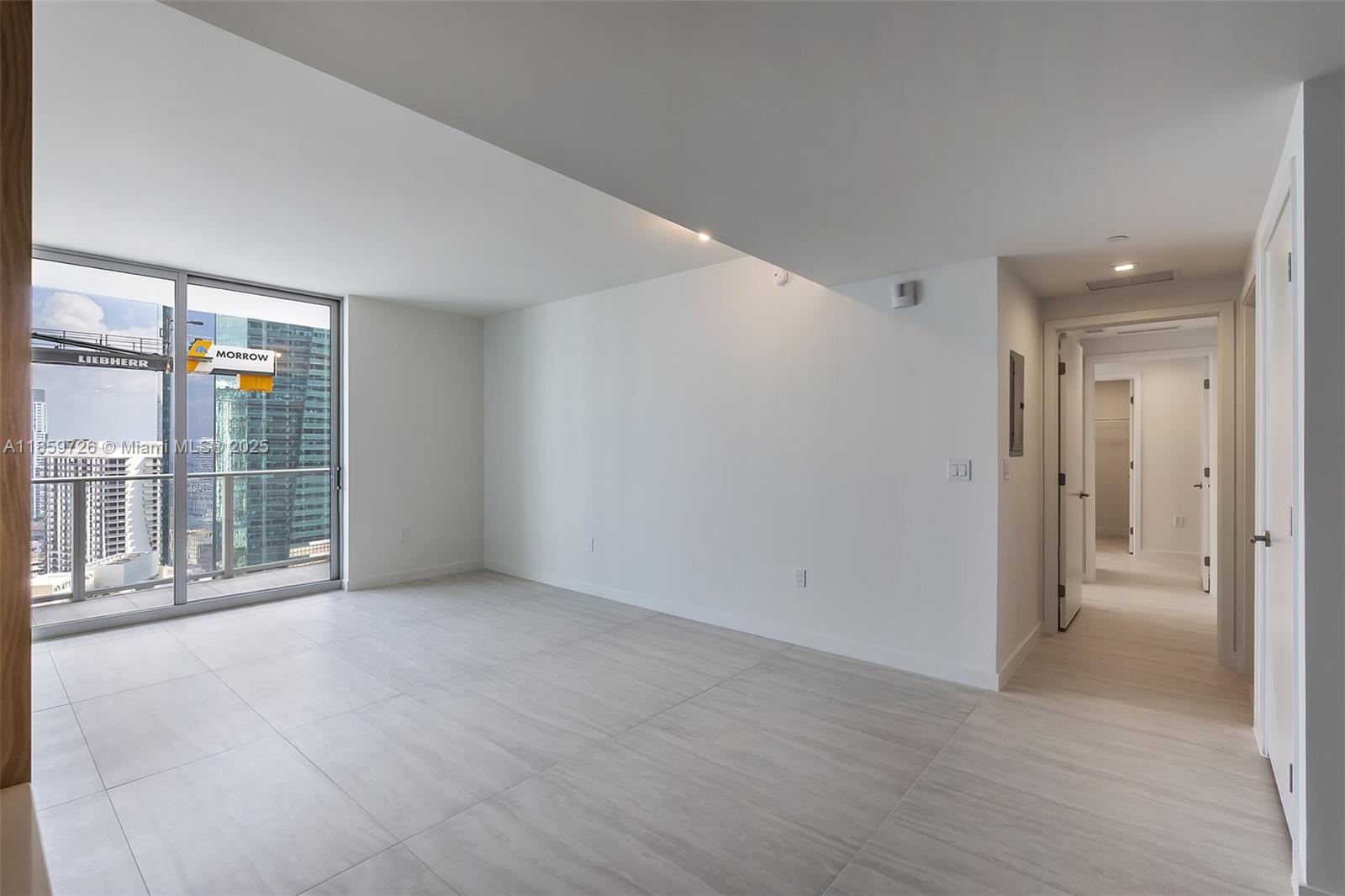 2410 0 / 2  sq. ft. $ 2025-08-15 0 foto