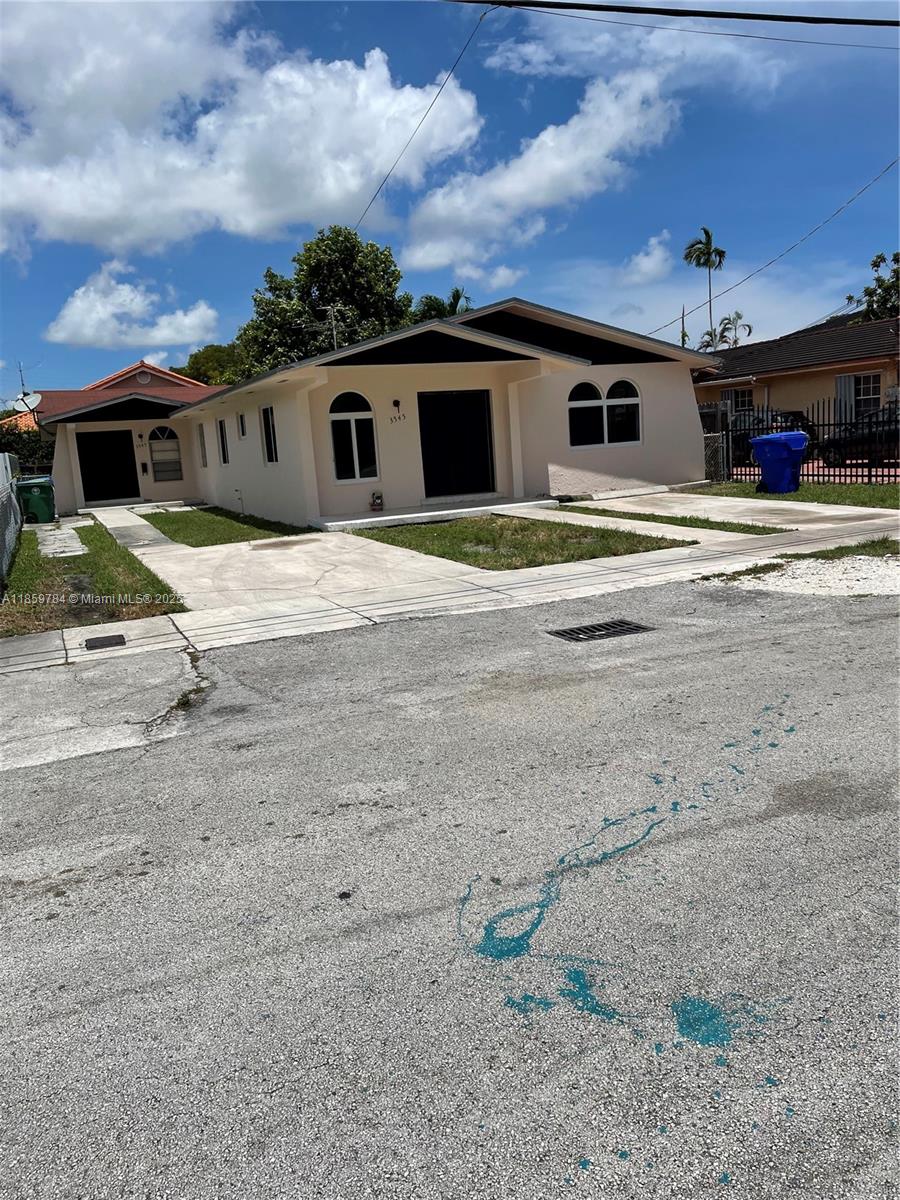   /  2350 sq. ft. $ 2025-08-15 0 foto