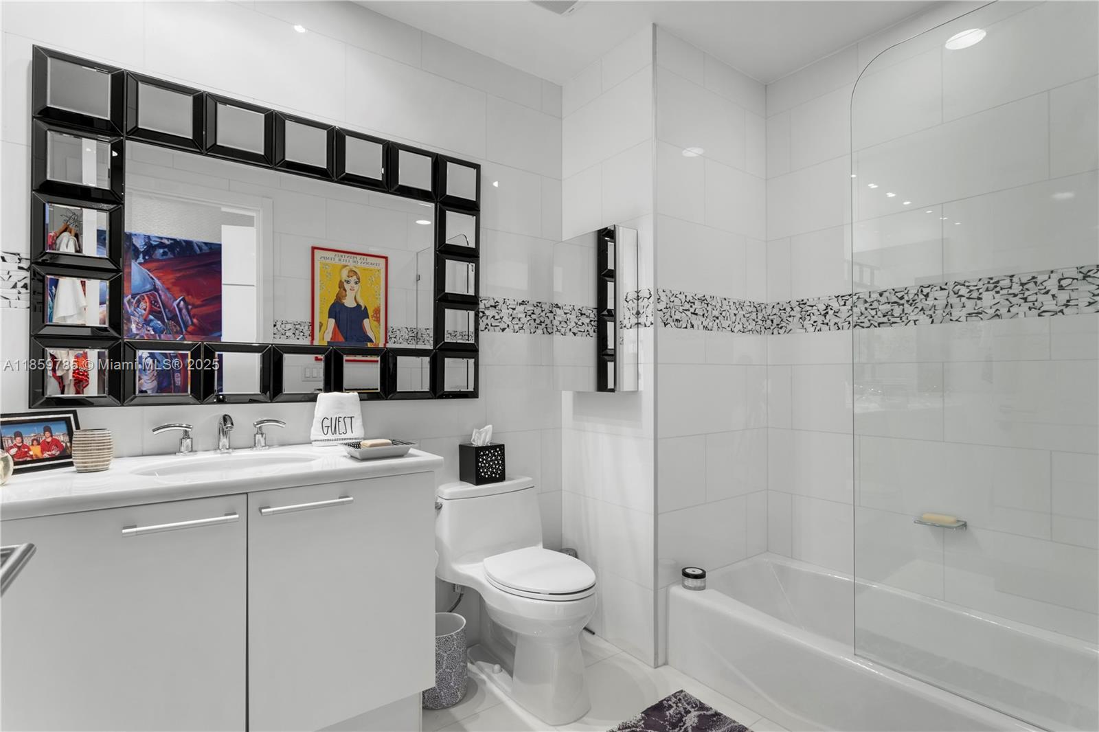 1503 3 / 3 2235 sq. ft. $ 2025-08-15 0 Photo