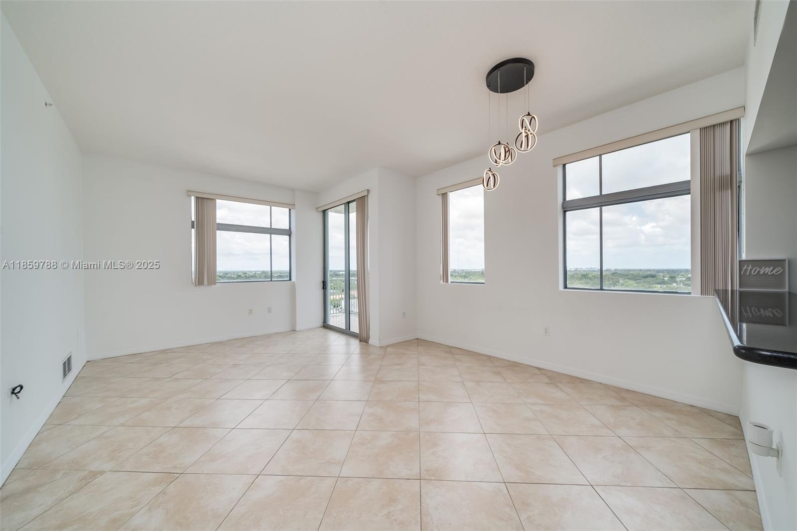 Photo of 140 Dixie Hwy  #1037, Hollywood, Florida, 33020 - 