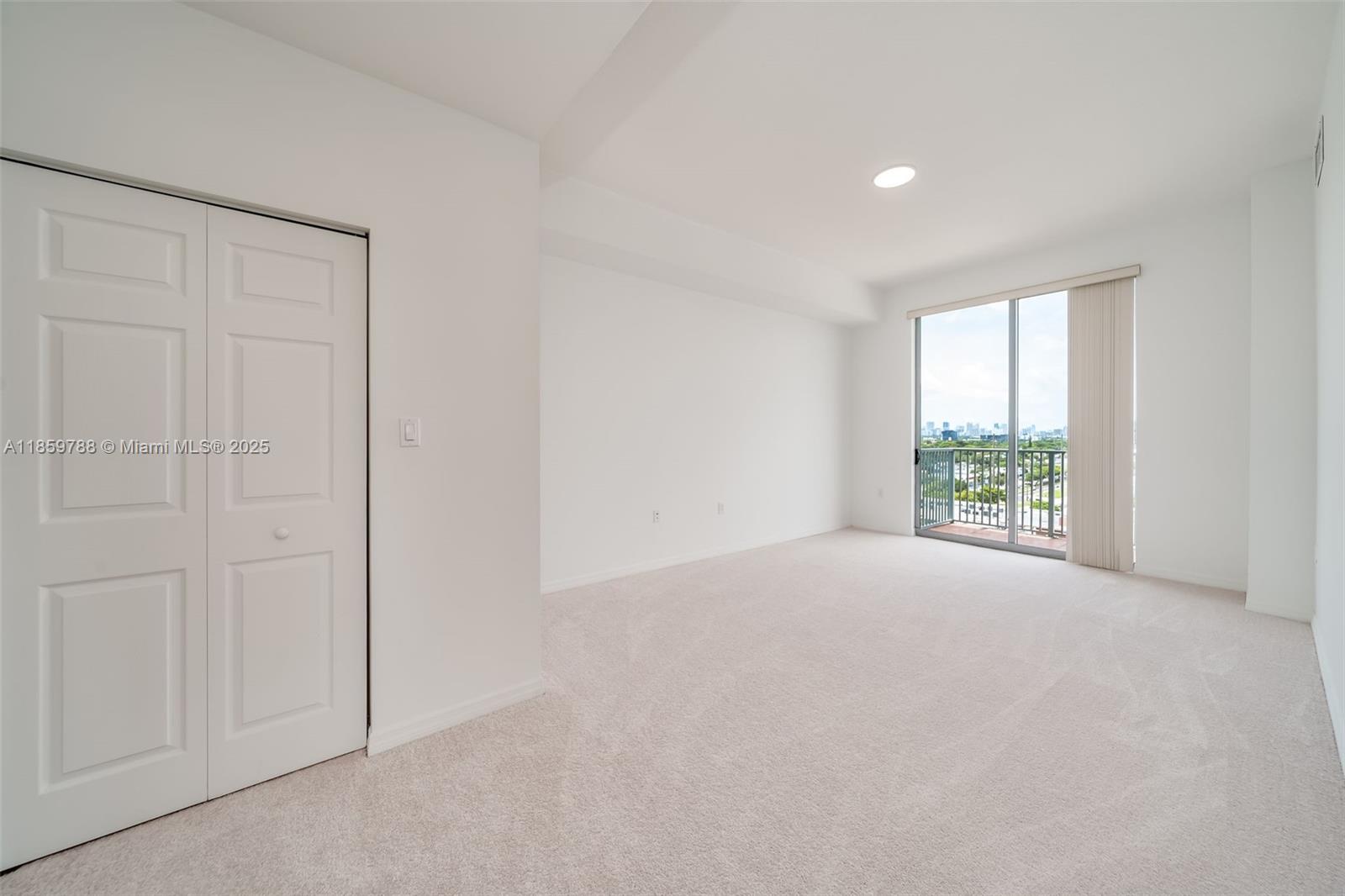 Photo of 140 Dixie Hwy  #1037, Hollywood, Florida, 33020 - 