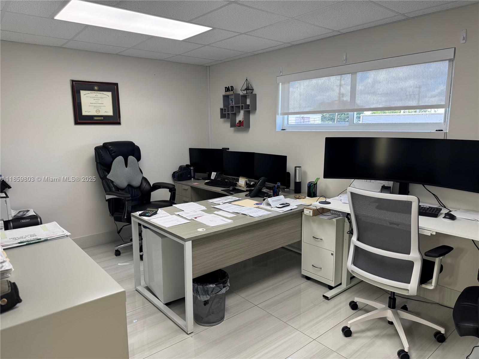   /   sq. ft. $ 2025-08-15 0 Photo