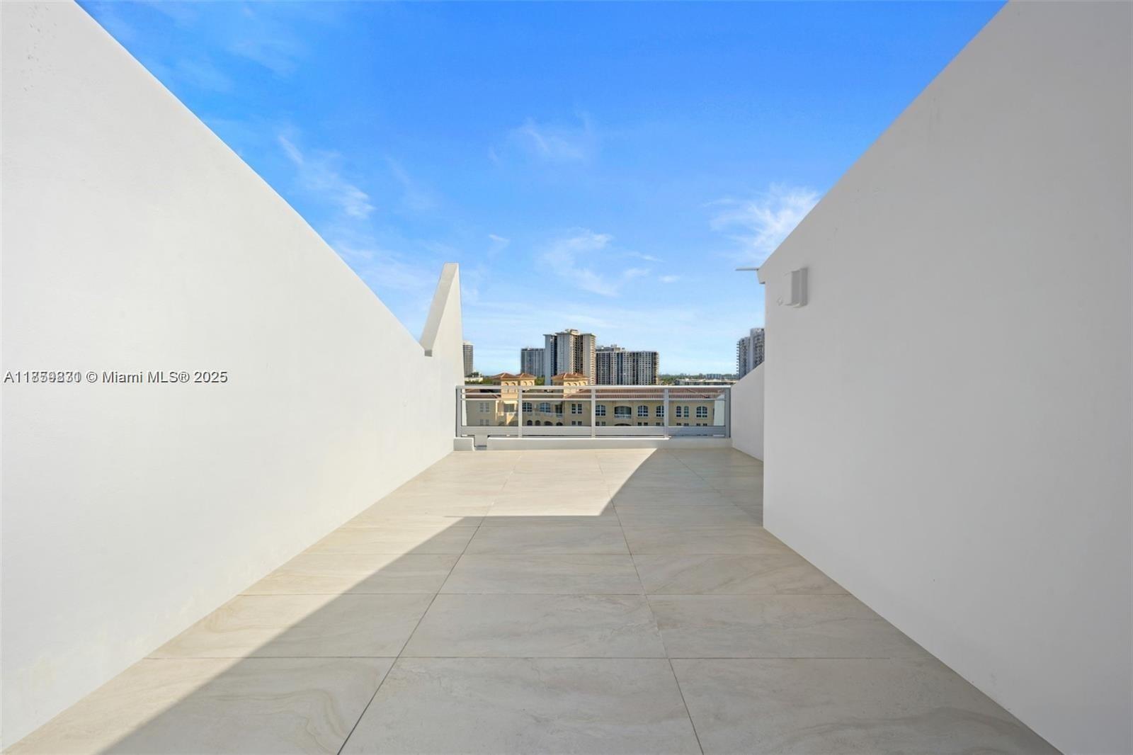 Photo of 2950 188th St  #525, Aventura, Florida, 33180 - 