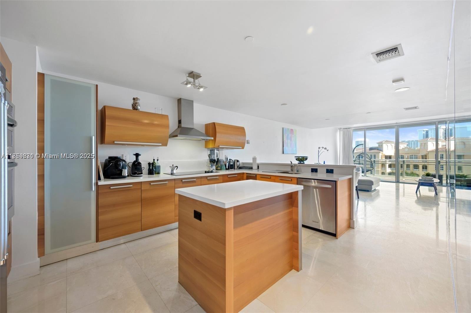 Photo of 2950 188th St #525, Aventura, Florida, 33180 -