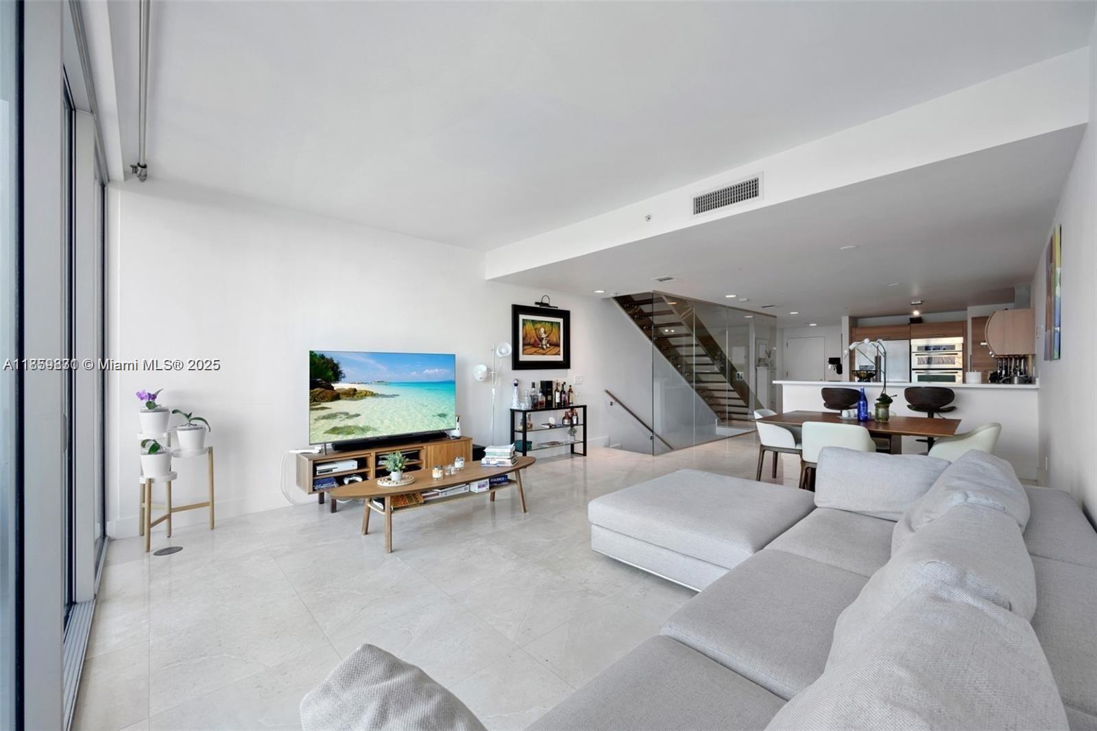 Photo of 2950 188th St  #525, Aventura, Florida, 33180 - 