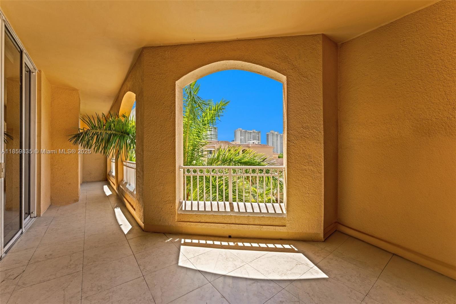 Photo of 3001 185th St  #610, Aventura, Florida, 33180 - 