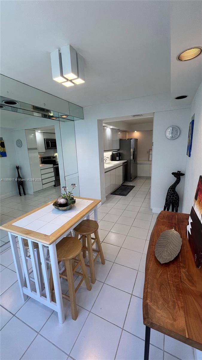 Photo of 2301 Ocean Dr  #601, Hollywood, Florida, 33019 - 