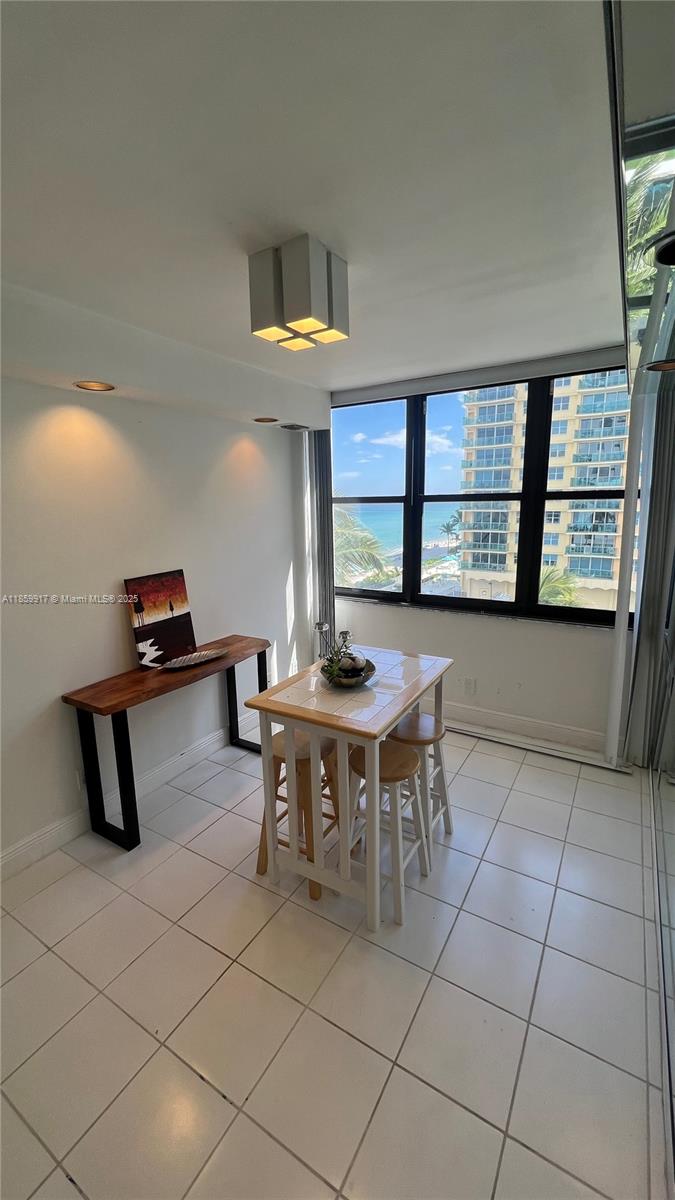 Photo of 2301 Ocean Dr  #601, Hollywood, Florida, 33019 - 
