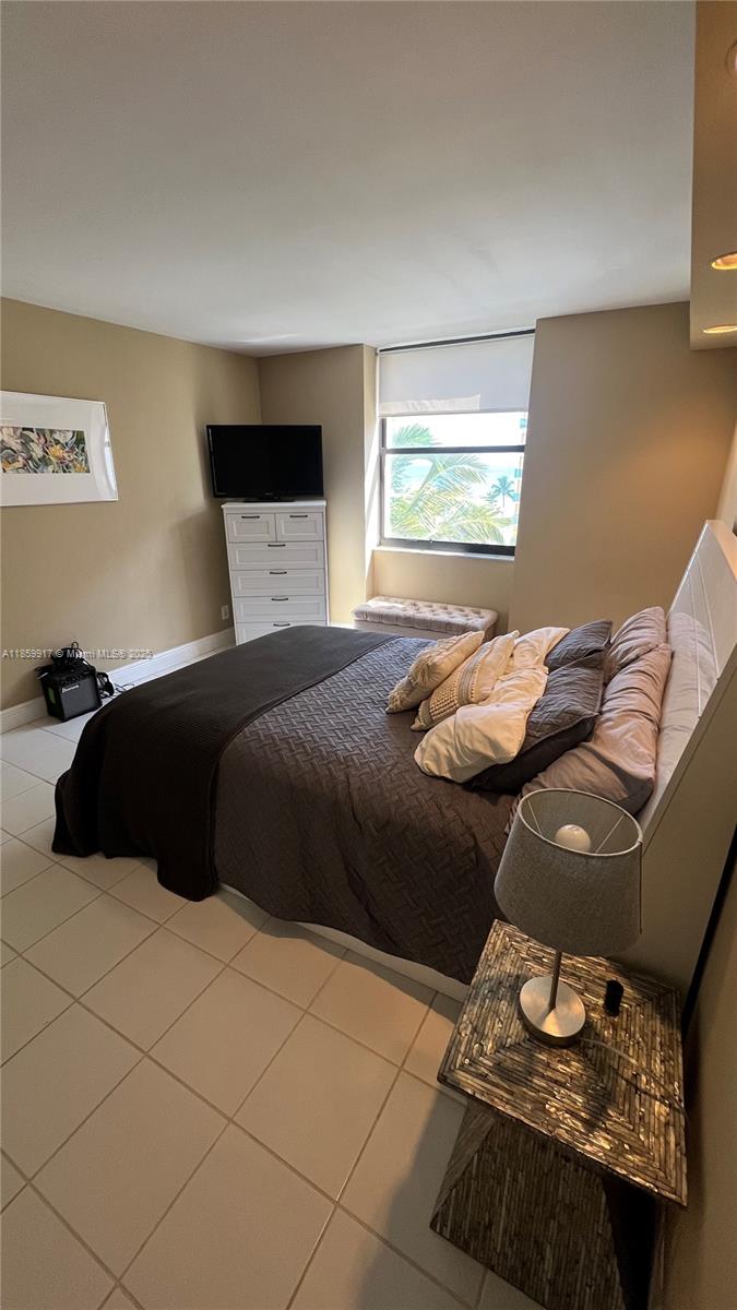 Photo of 2301 Ocean Dr  #601, Hollywood, Florida, 33019 - 